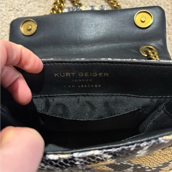 Excellent condition Kurt Geiger Crossbody Gold Snakeskin Purse - Picture 4 of 8